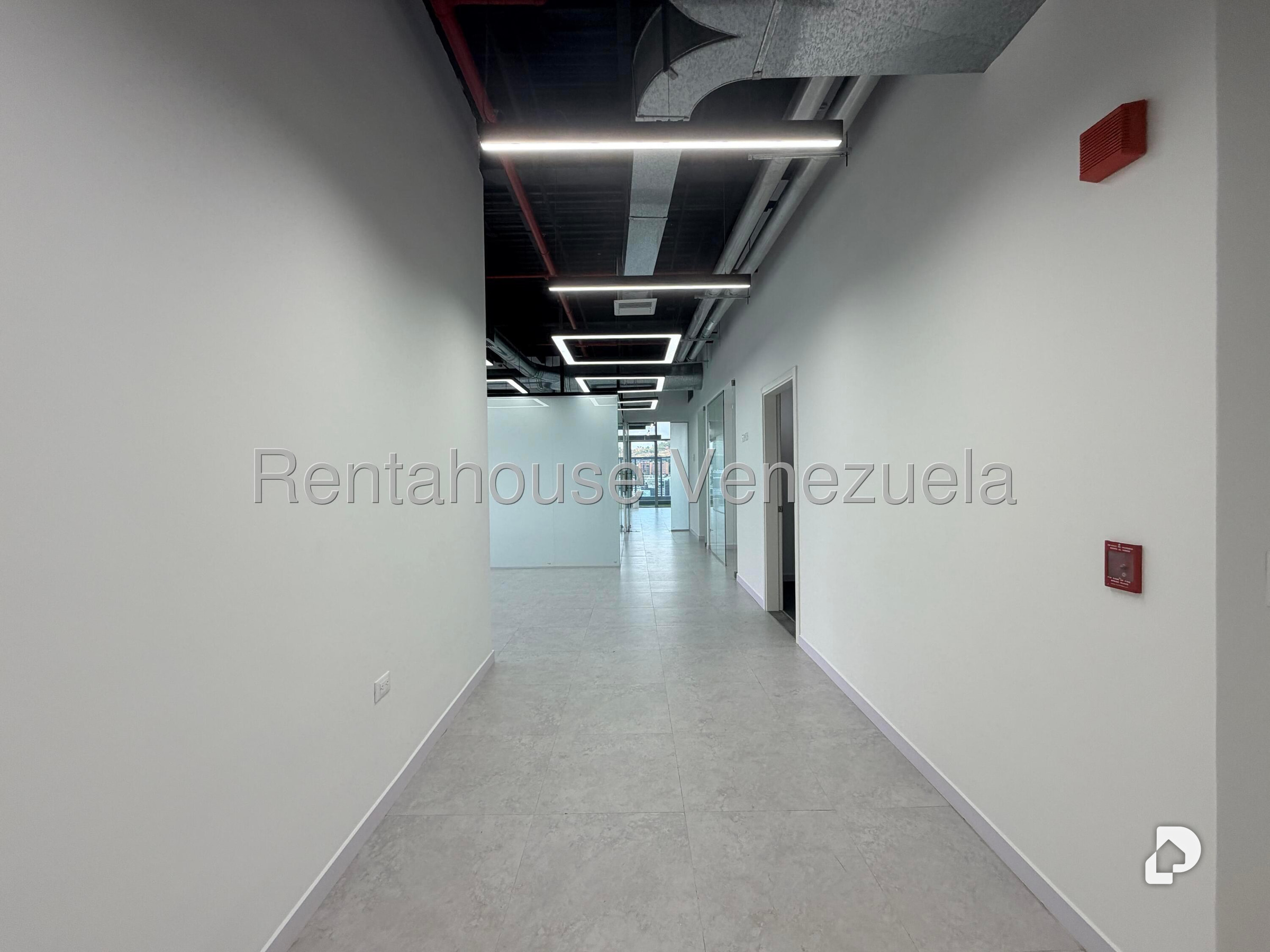 Oficina en Las Mercedes, Caracas – 15