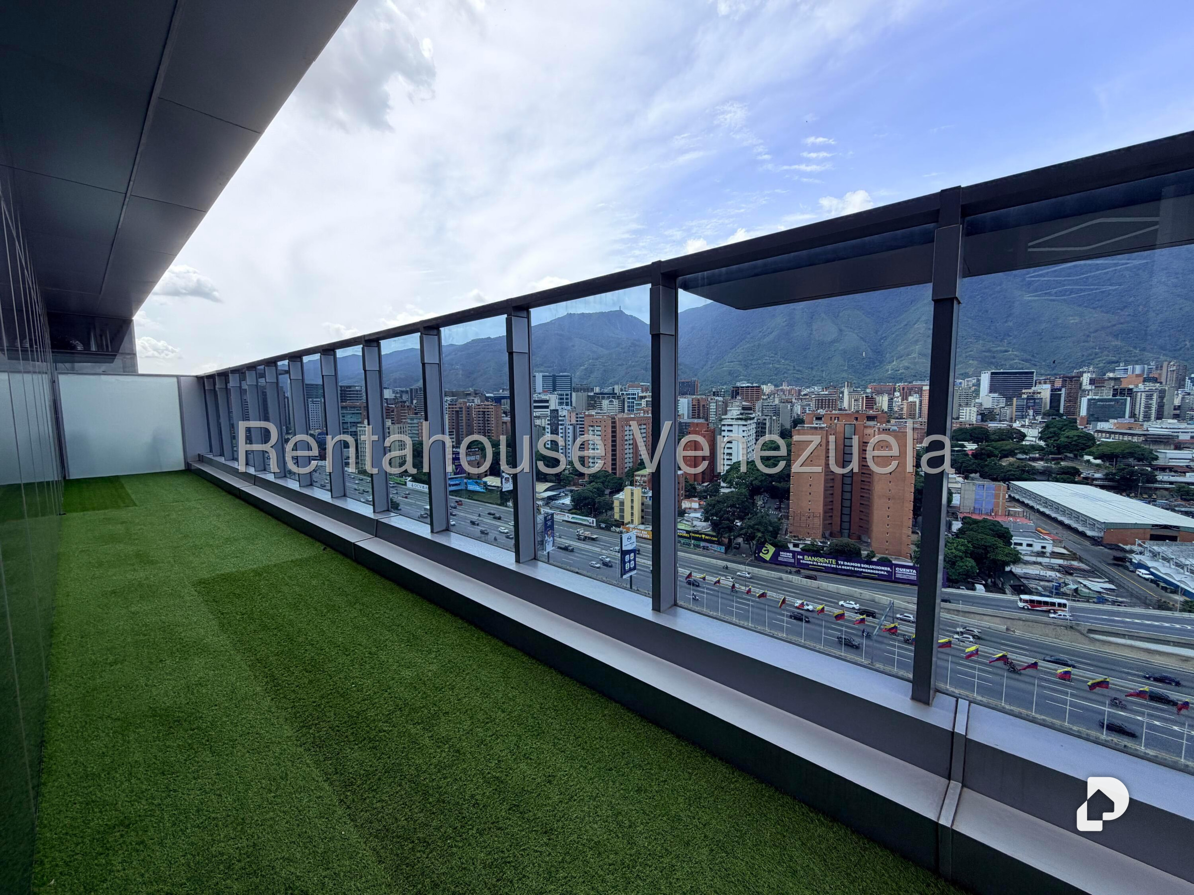 Oficina en Las Mercedes, Caracas – 26