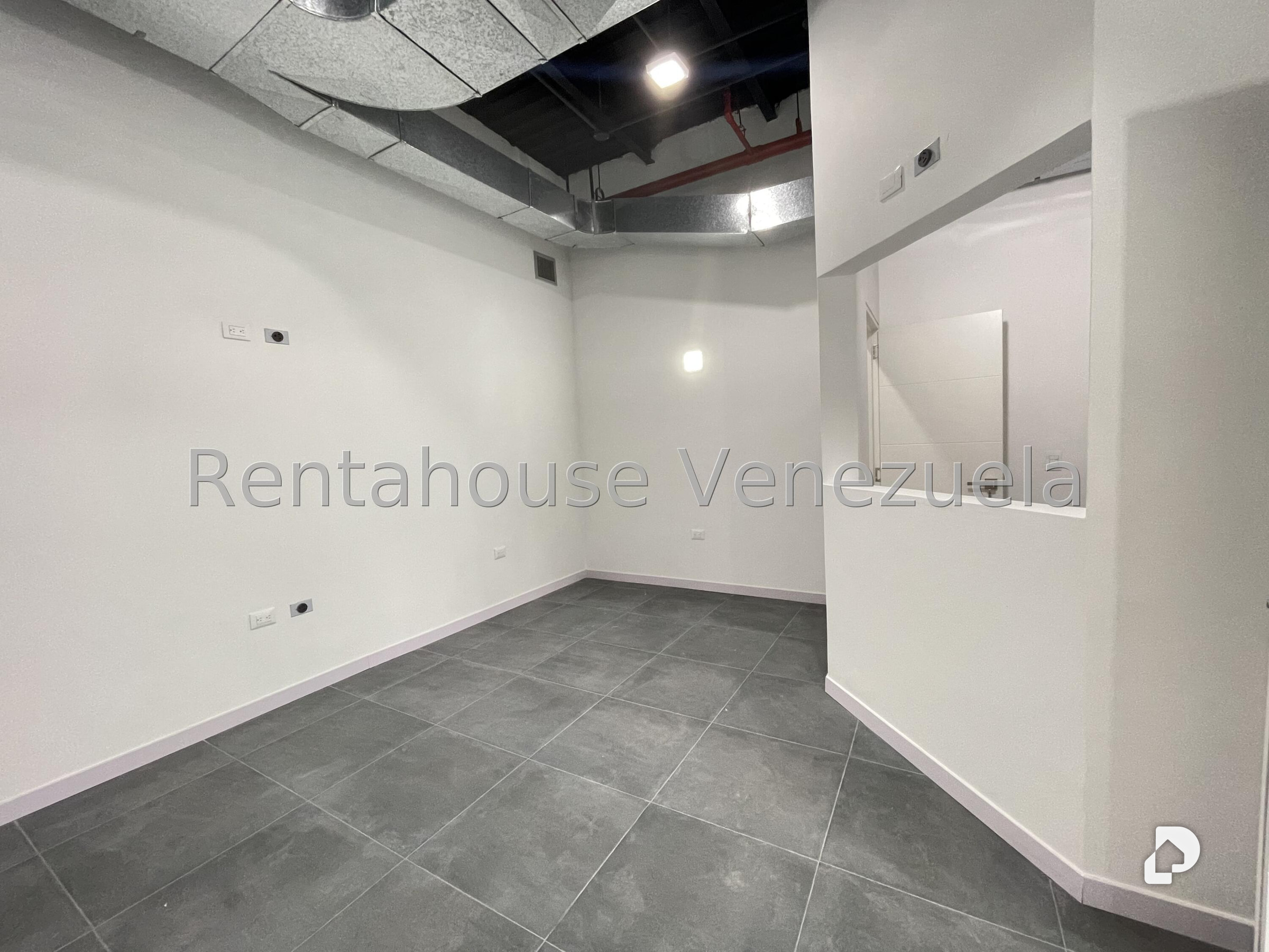 Oficina en Las Mercedes, Caracas – 7