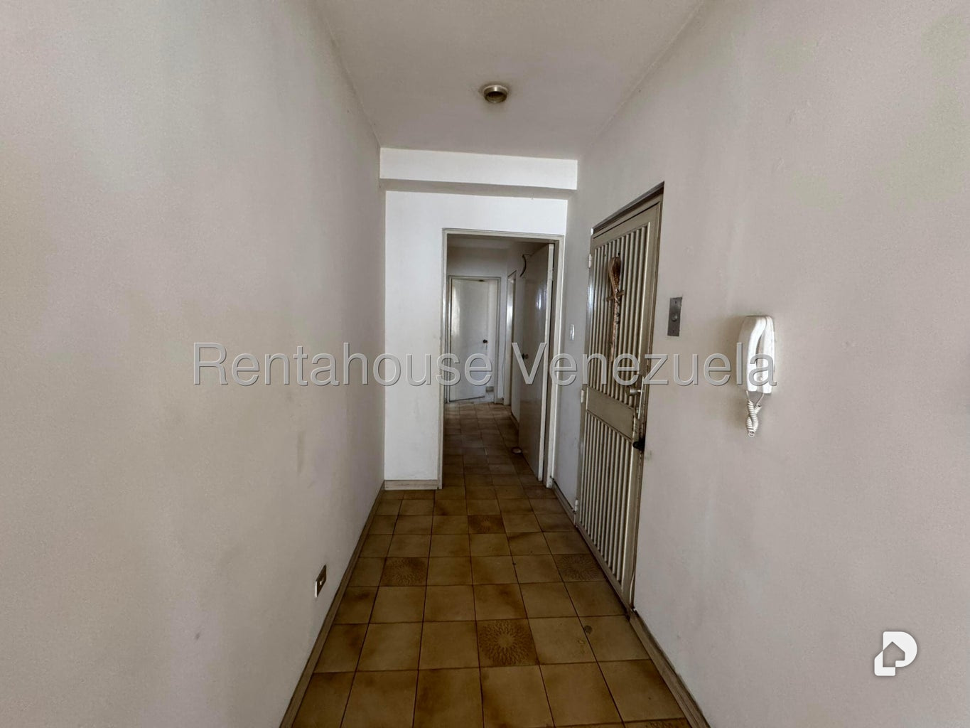 Apartamento en La Florida, Caracas – 22