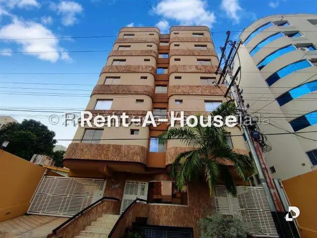 Apartamento en El Bosque, Maracay – 1