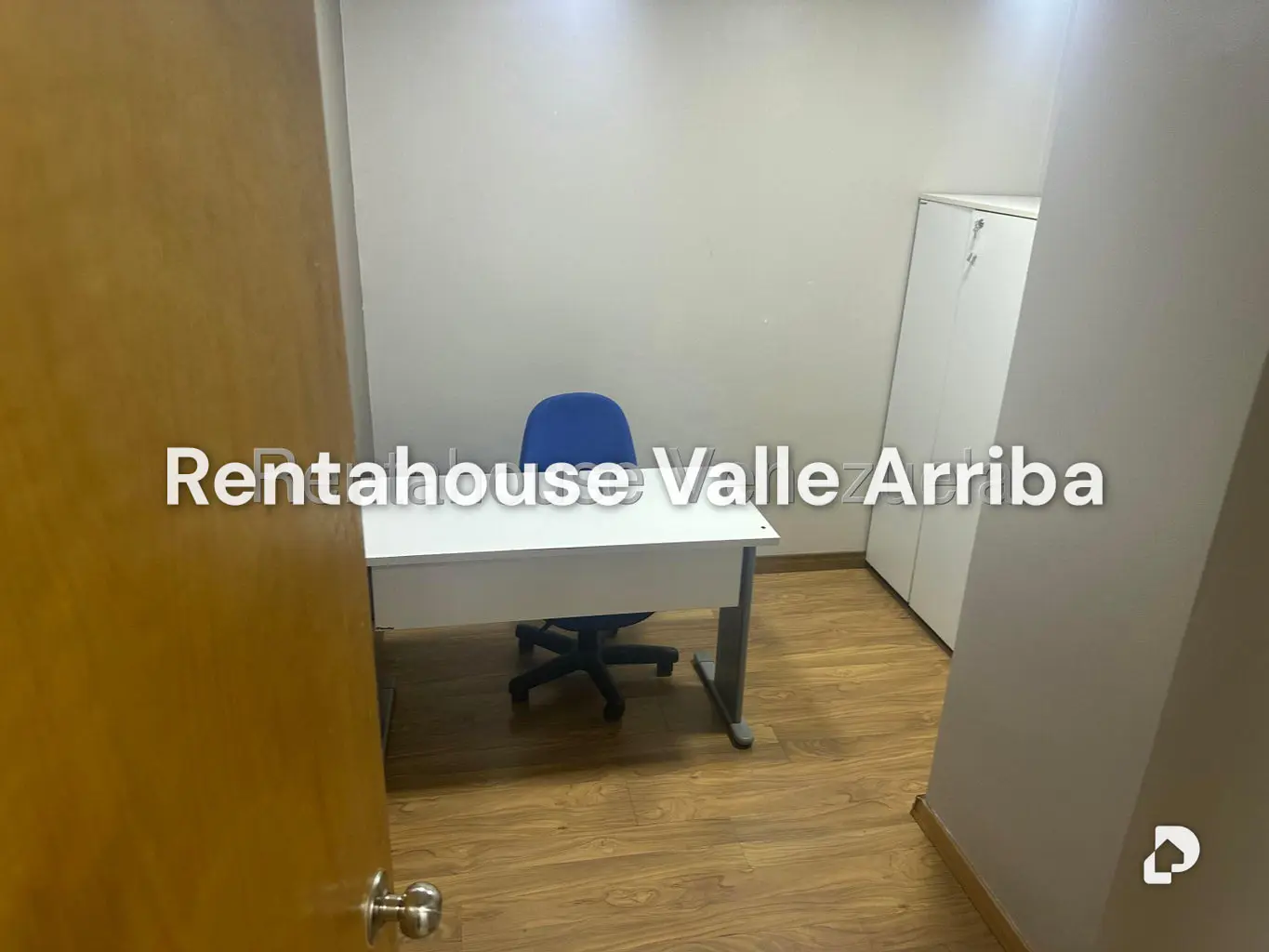 Office in Chuao, Caracas – 16