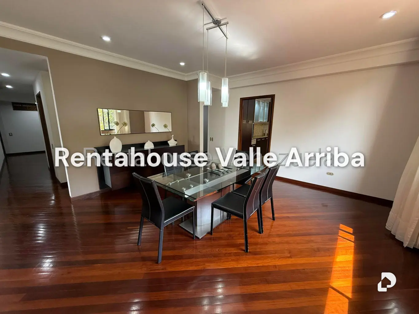 Apartamento en Lomas de Las Mercedes, Caracas – 18