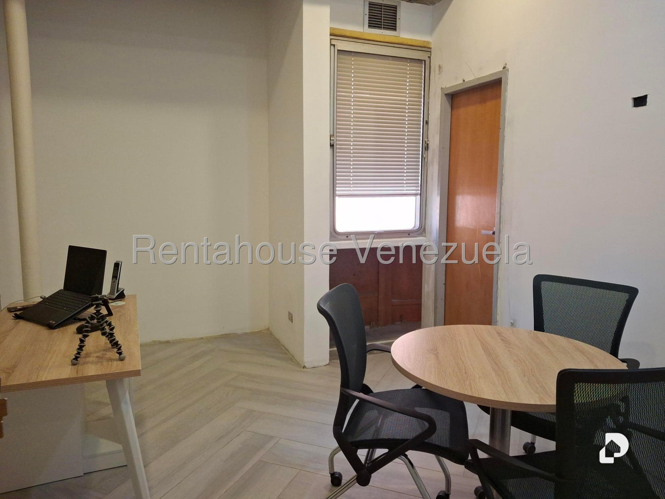 Oficina en El Rosal, Caracas – 8