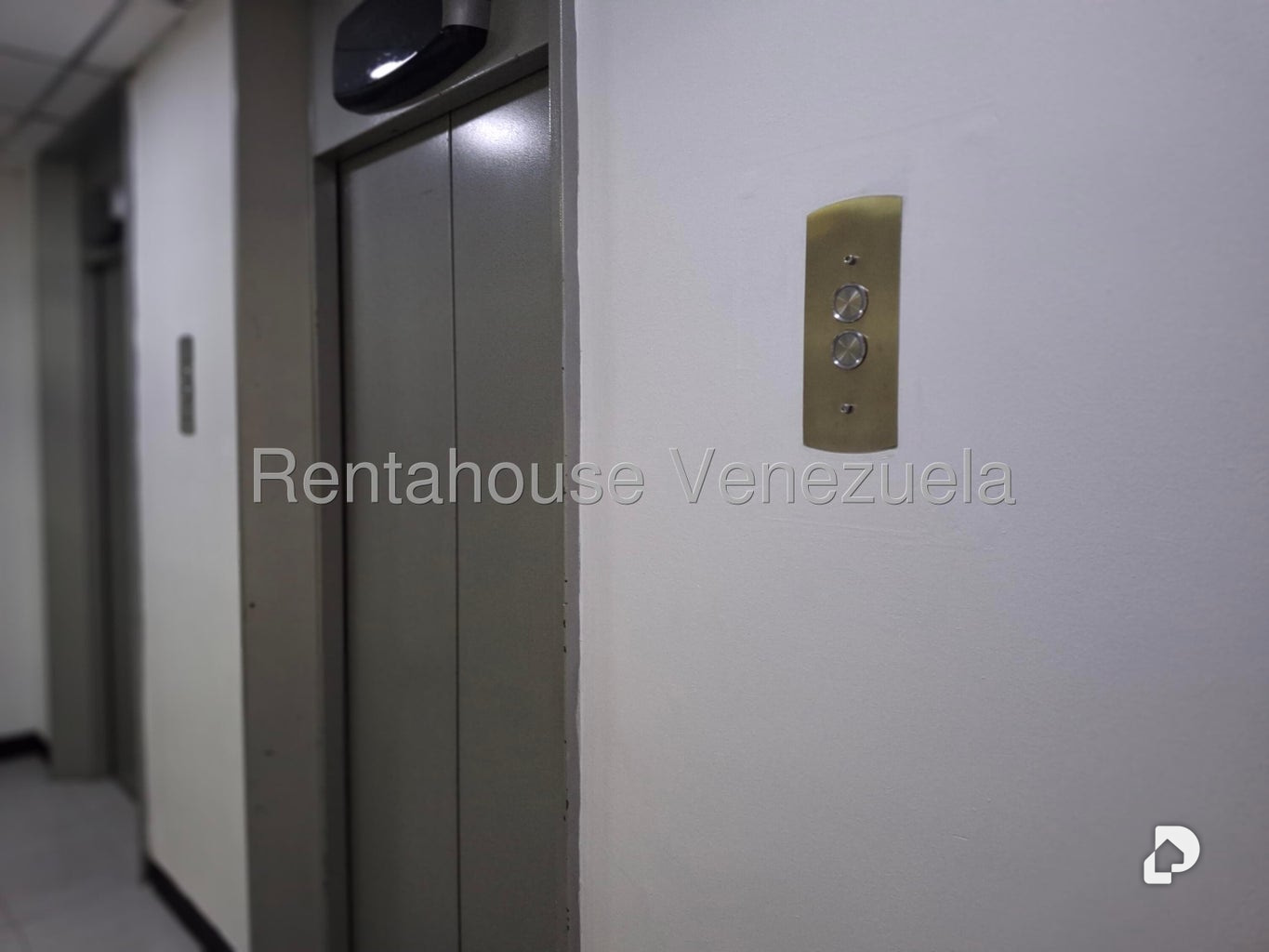 Oficina en El Rosal, Caracas – 27