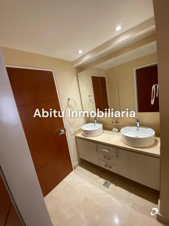 Casa en Alto Hatillo, Caracas – 12
