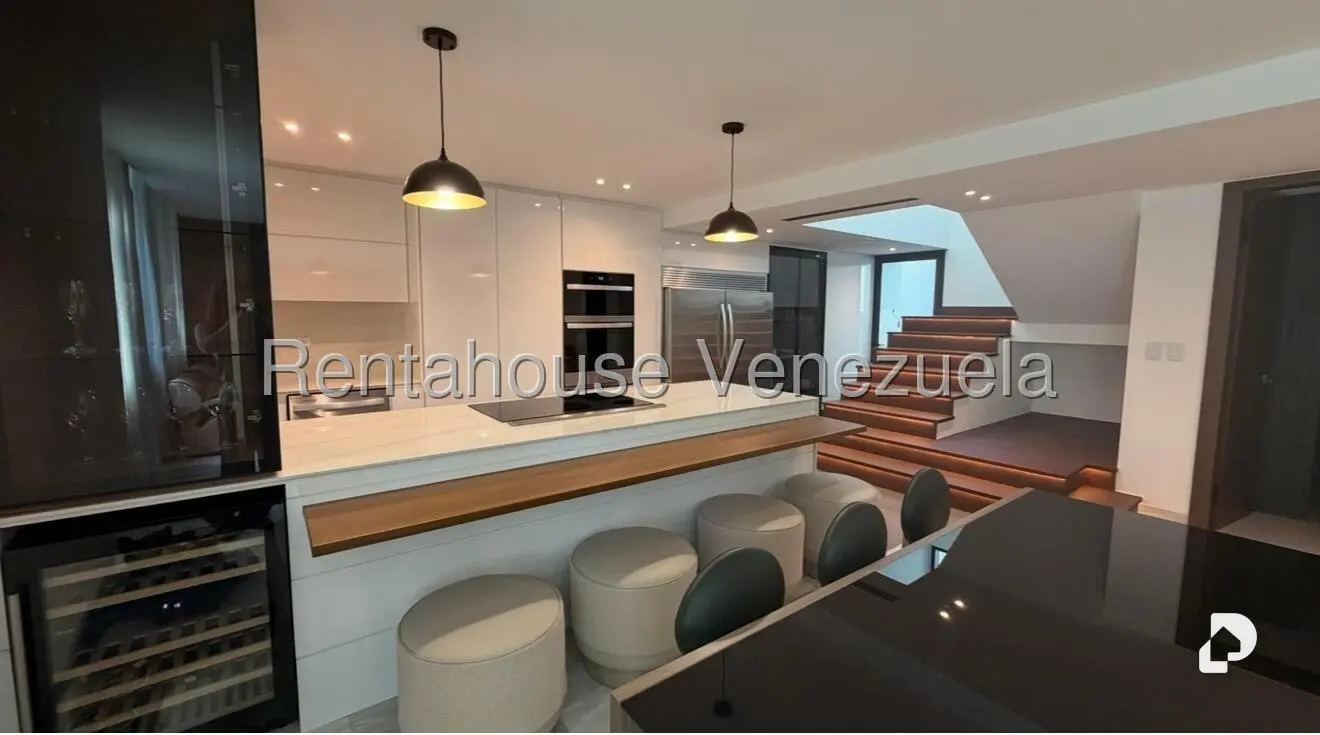 Apartamento en Los Naranjos de las Mercedes, Caracas – 18