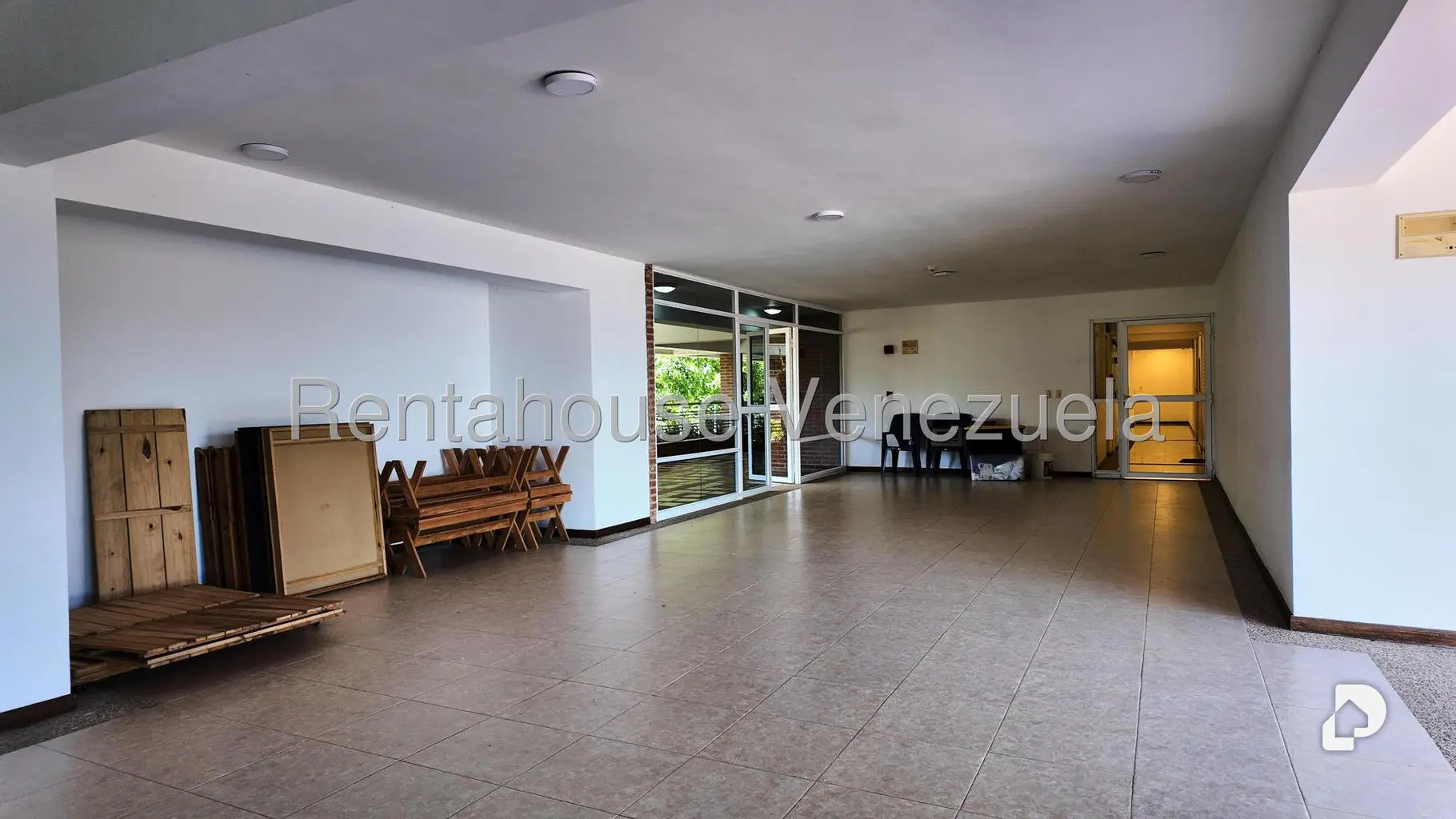 Apartamento en Oripoto, Caracas – 28