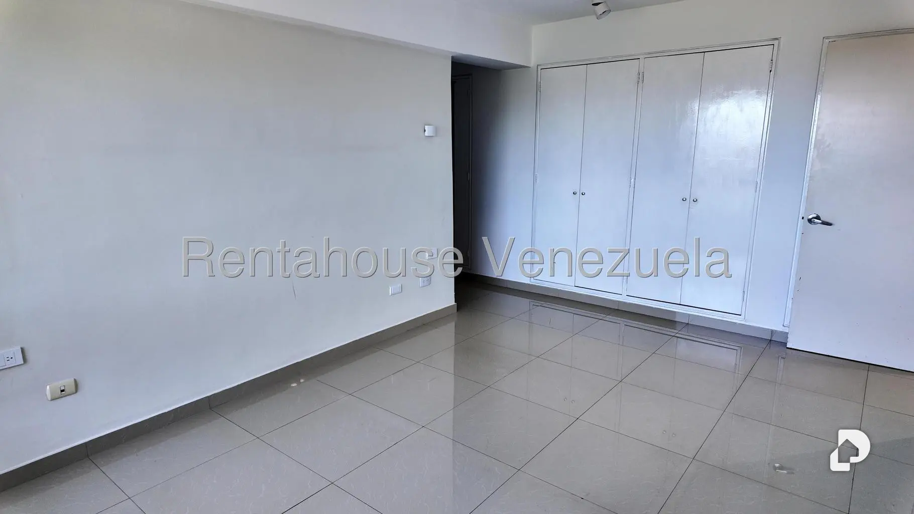 Apartamento en Oripoto, Caracas – 18