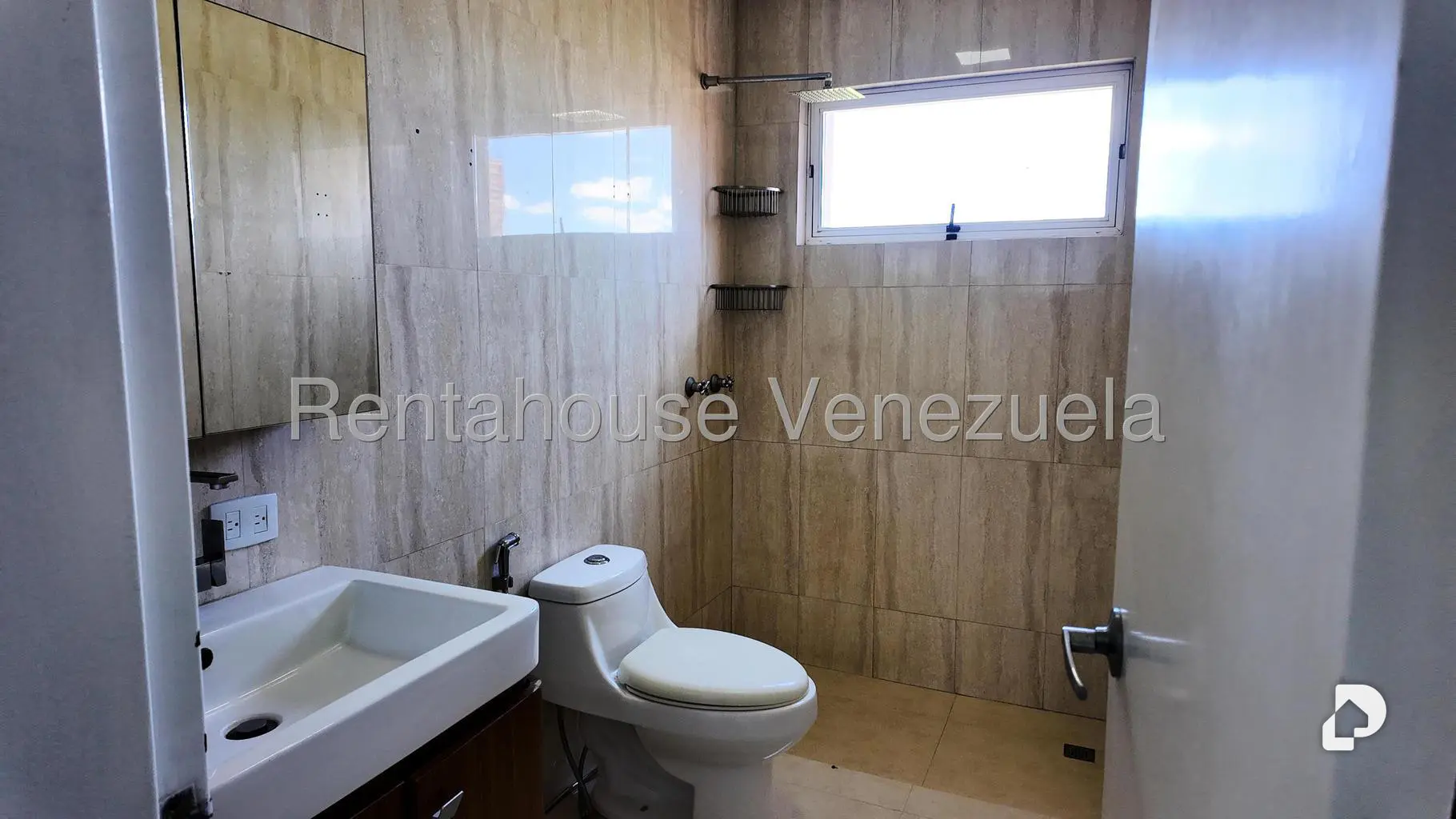 Apartamento en Oripoto, Caracas – 20