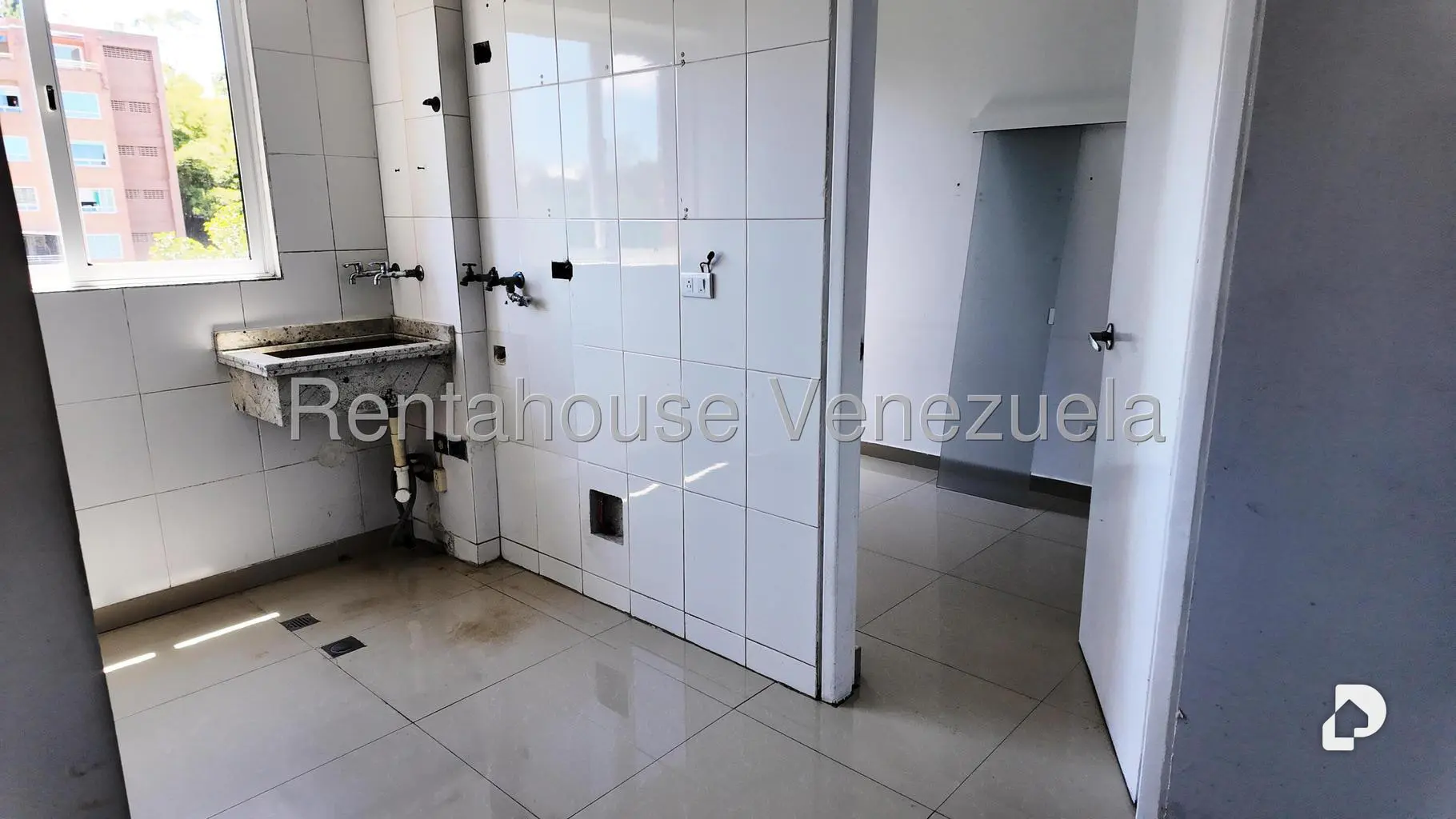 Apartamento en Oripoto, Caracas – 14