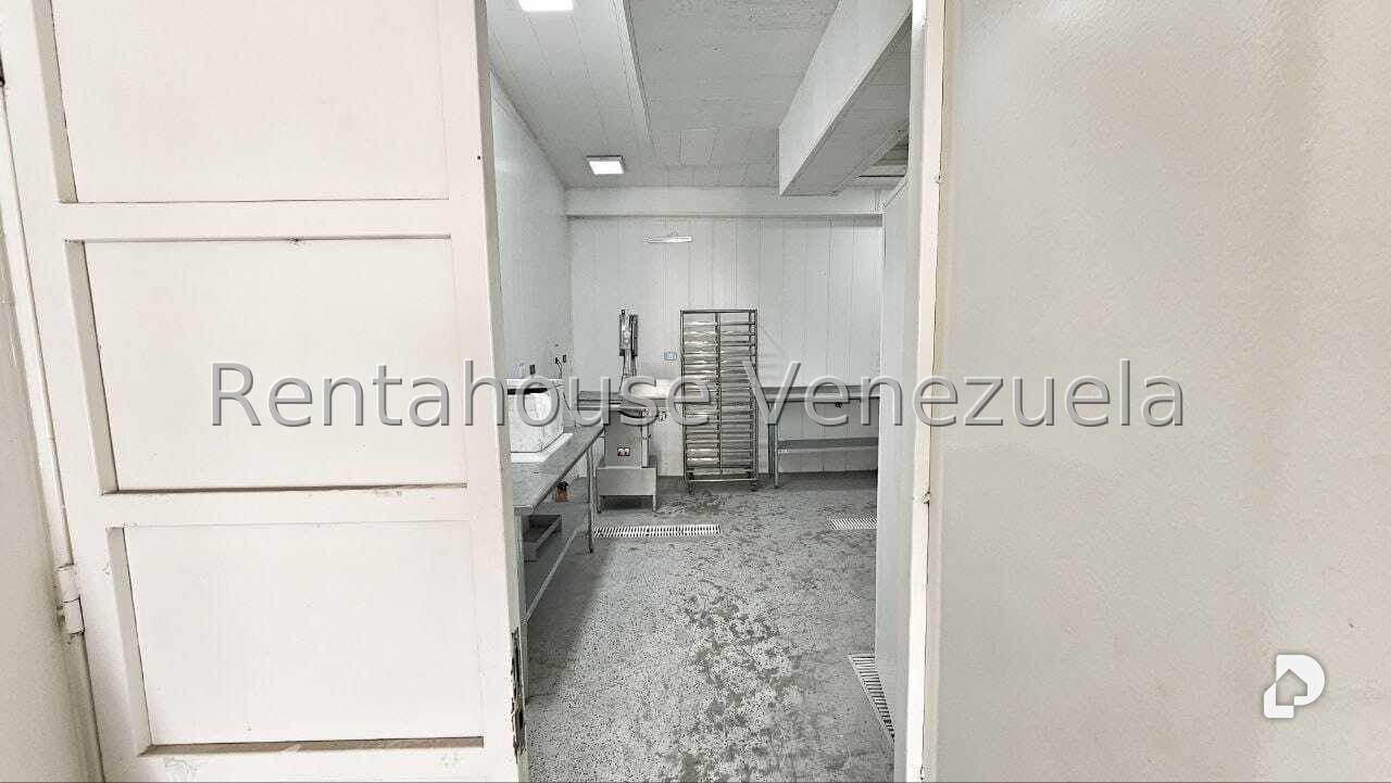 Edificio en La Florida, Caracas – 10