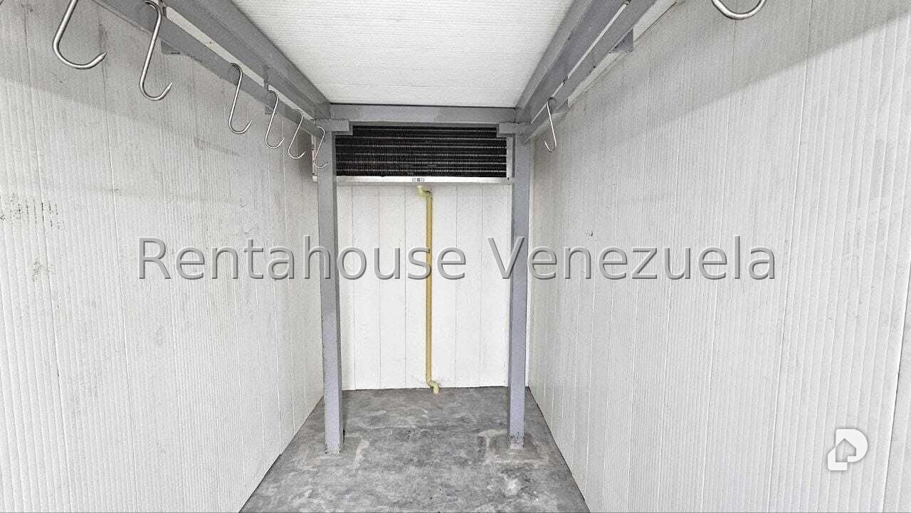 Edificio en La Florida, Caracas – 8