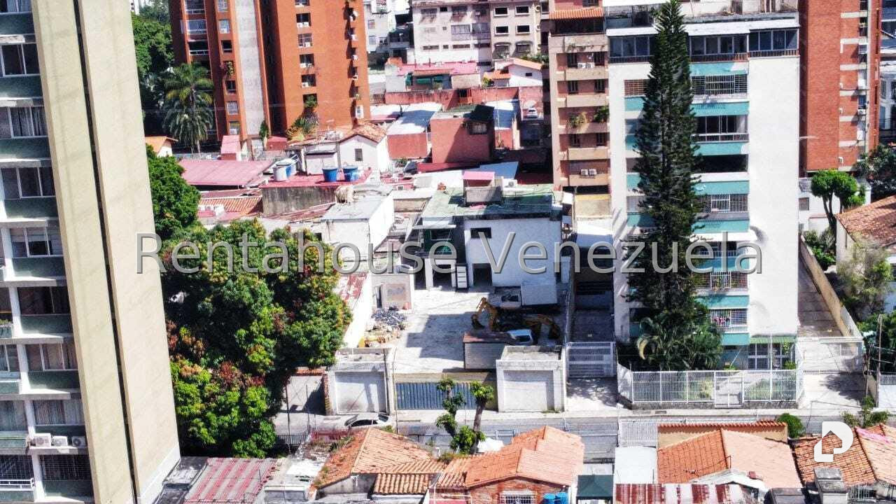 Edificio en La Florida, Caracas – 5
