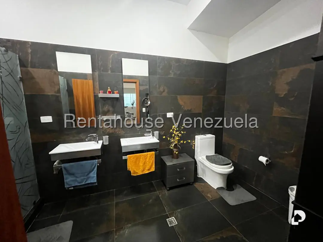 House in Oripoto, Caracas – 46