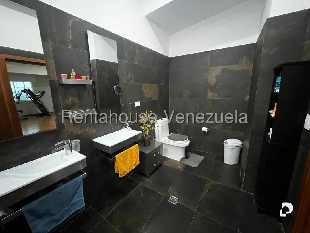 House in Oripoto, Caracas – 48