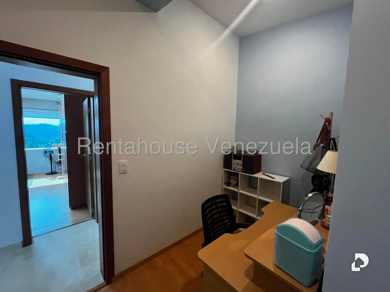 House in Oripoto, Caracas – 35