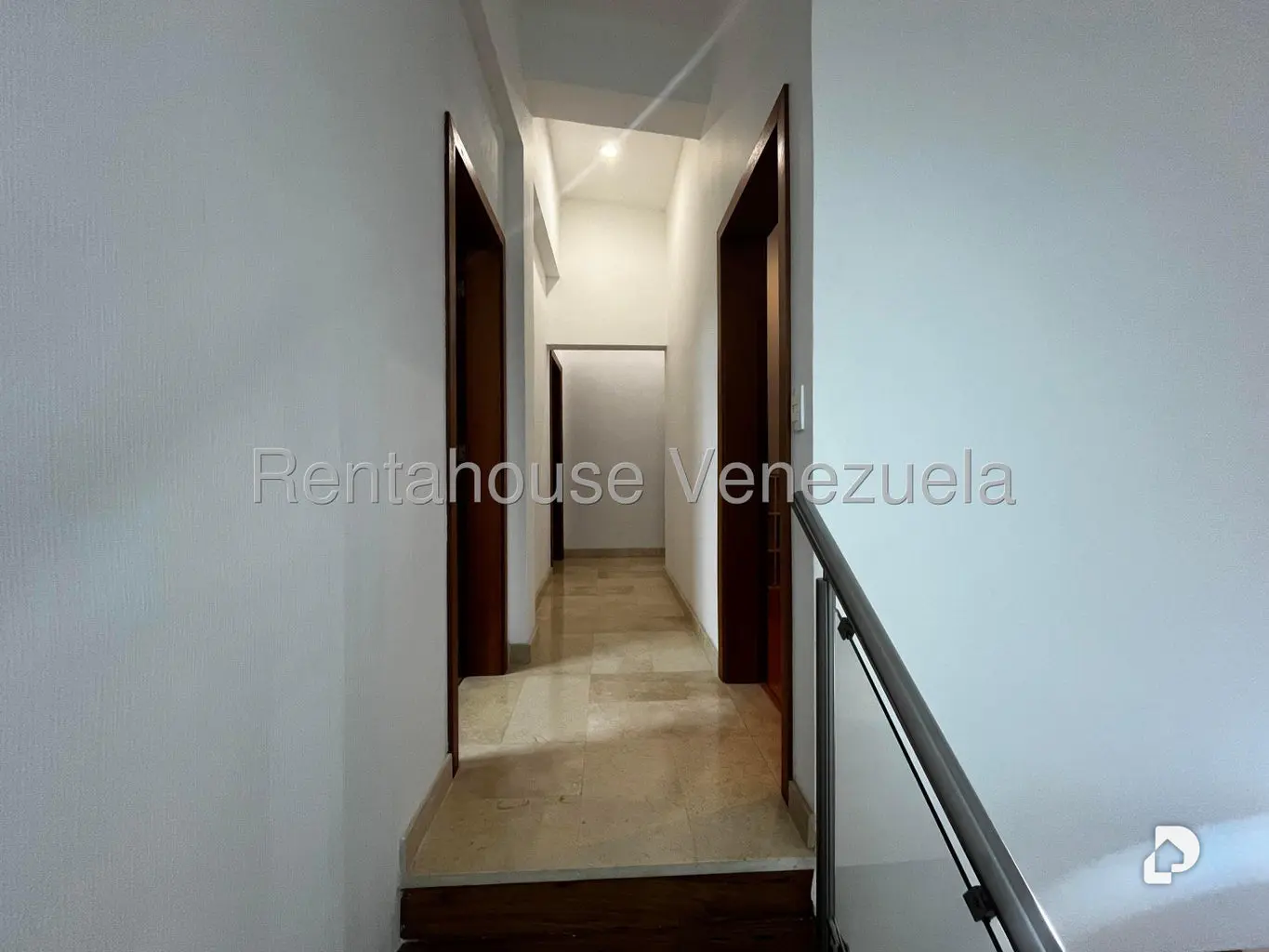 House in Oripoto, Caracas – 50