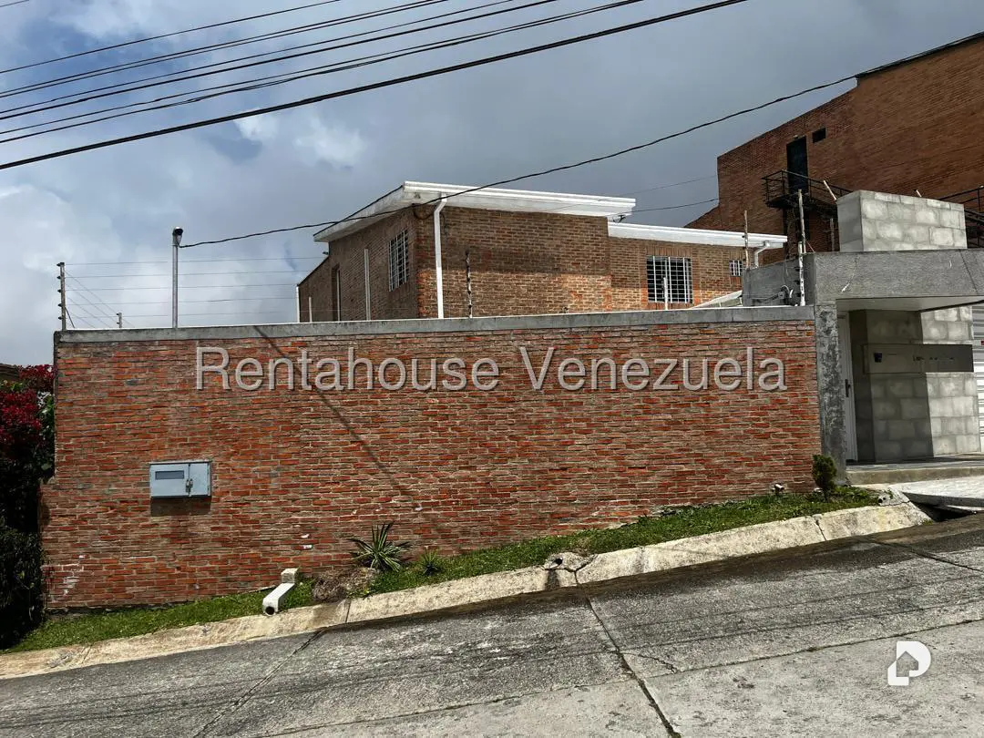 House in Oripoto, Caracas – 3