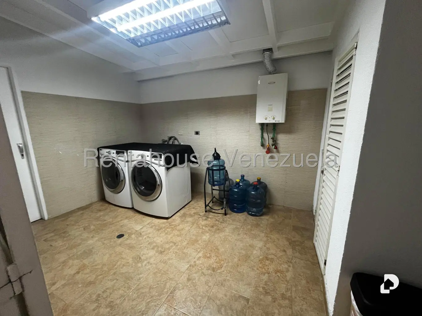 House in Oripoto, Caracas – 26
