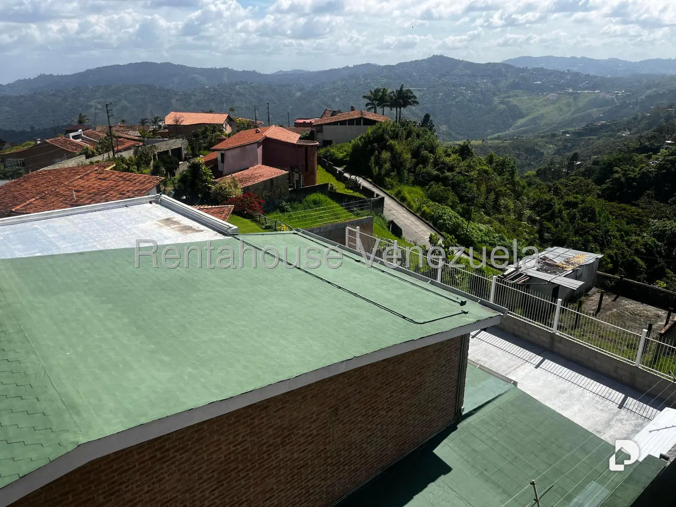 House in Oripoto, Caracas – 69