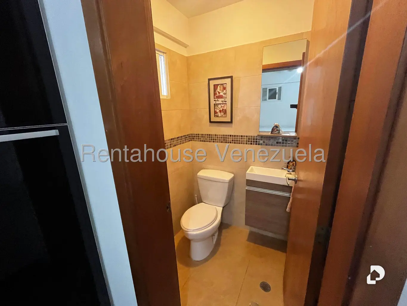 House in Oripoto, Caracas – 25