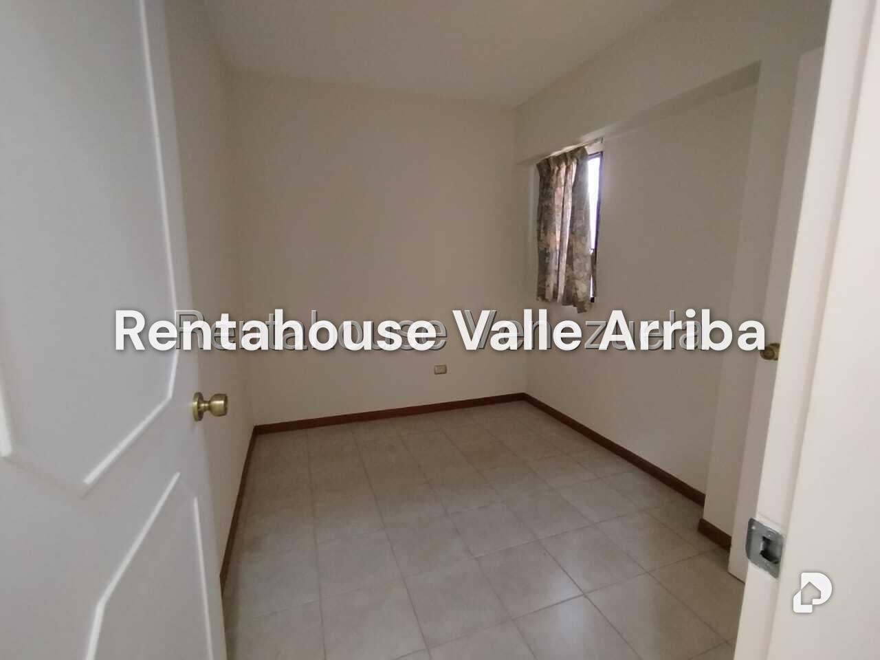Apartamento en Las Esmeraldas, Caracas – 16