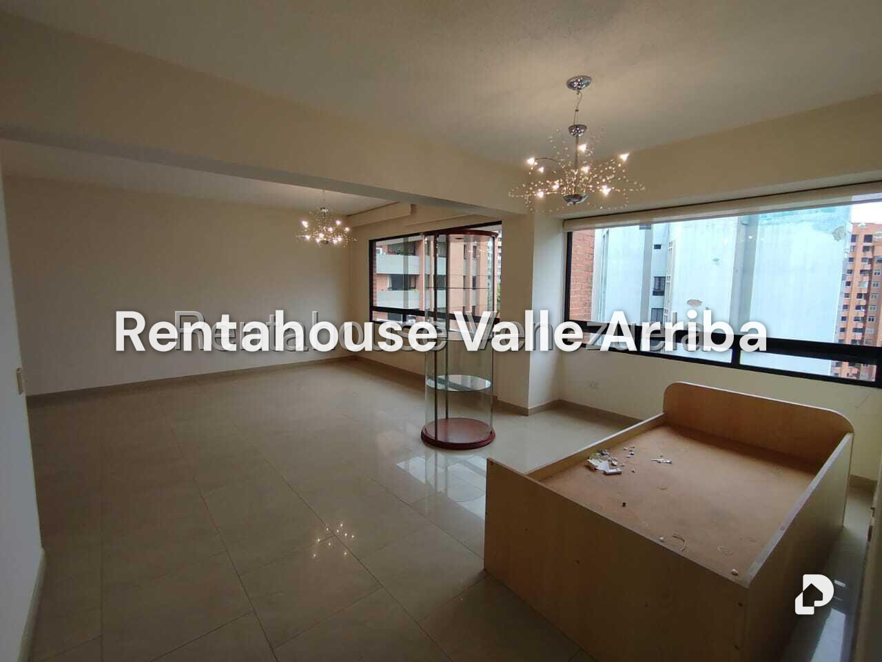 Apartamento en Las Esmeraldas, Caracas – 10