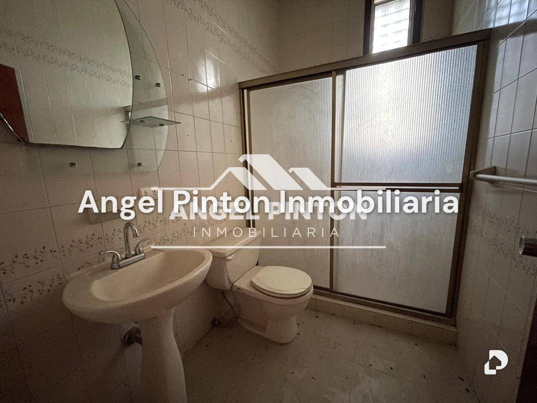 Casa en Paraíso, Maracaibo – 15