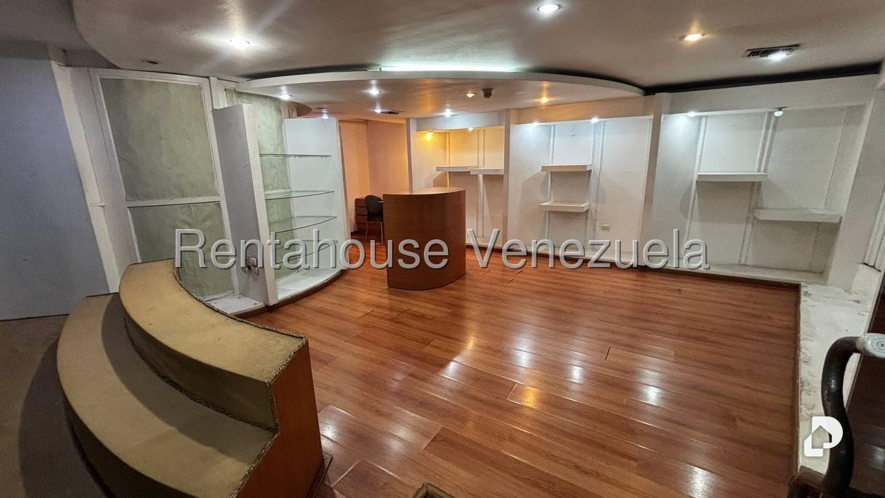 Local comercial en El Cafetal, Caracas – 2