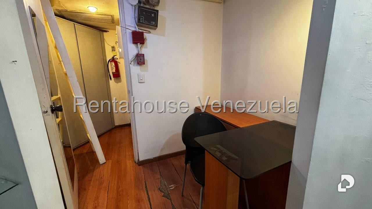 Local comercial en El Cafetal, Caracas – 13