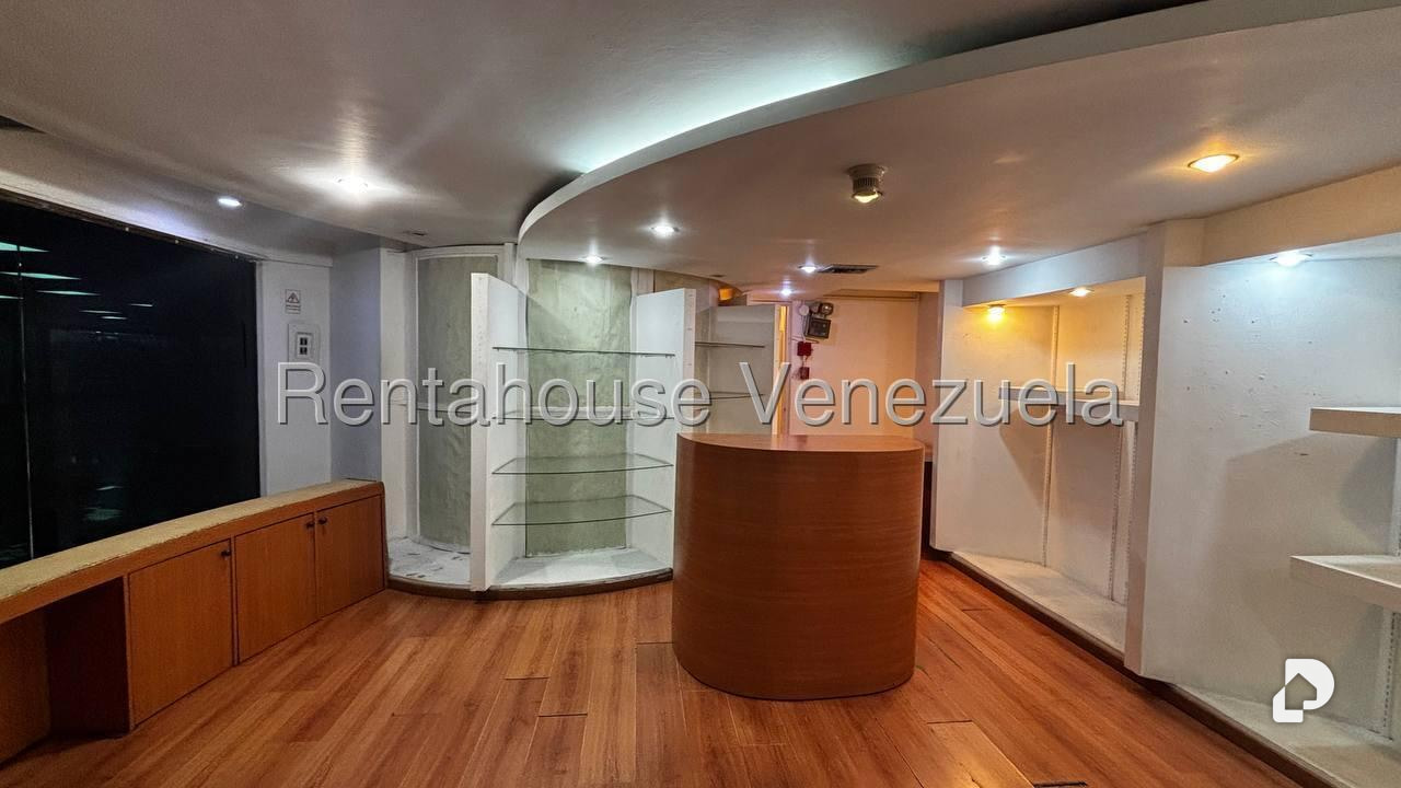 Local comercial en El Cafetal, Caracas – 5
