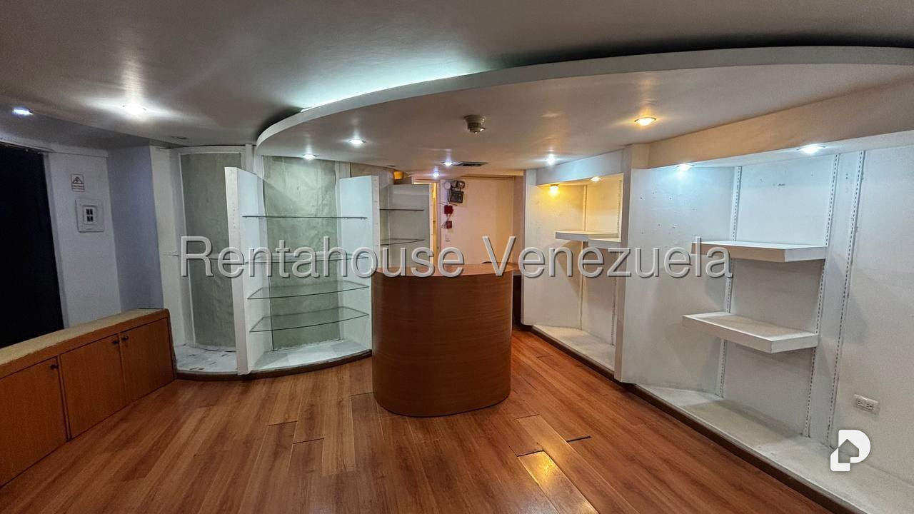 Local comercial en El Cafetal, Caracas – 4