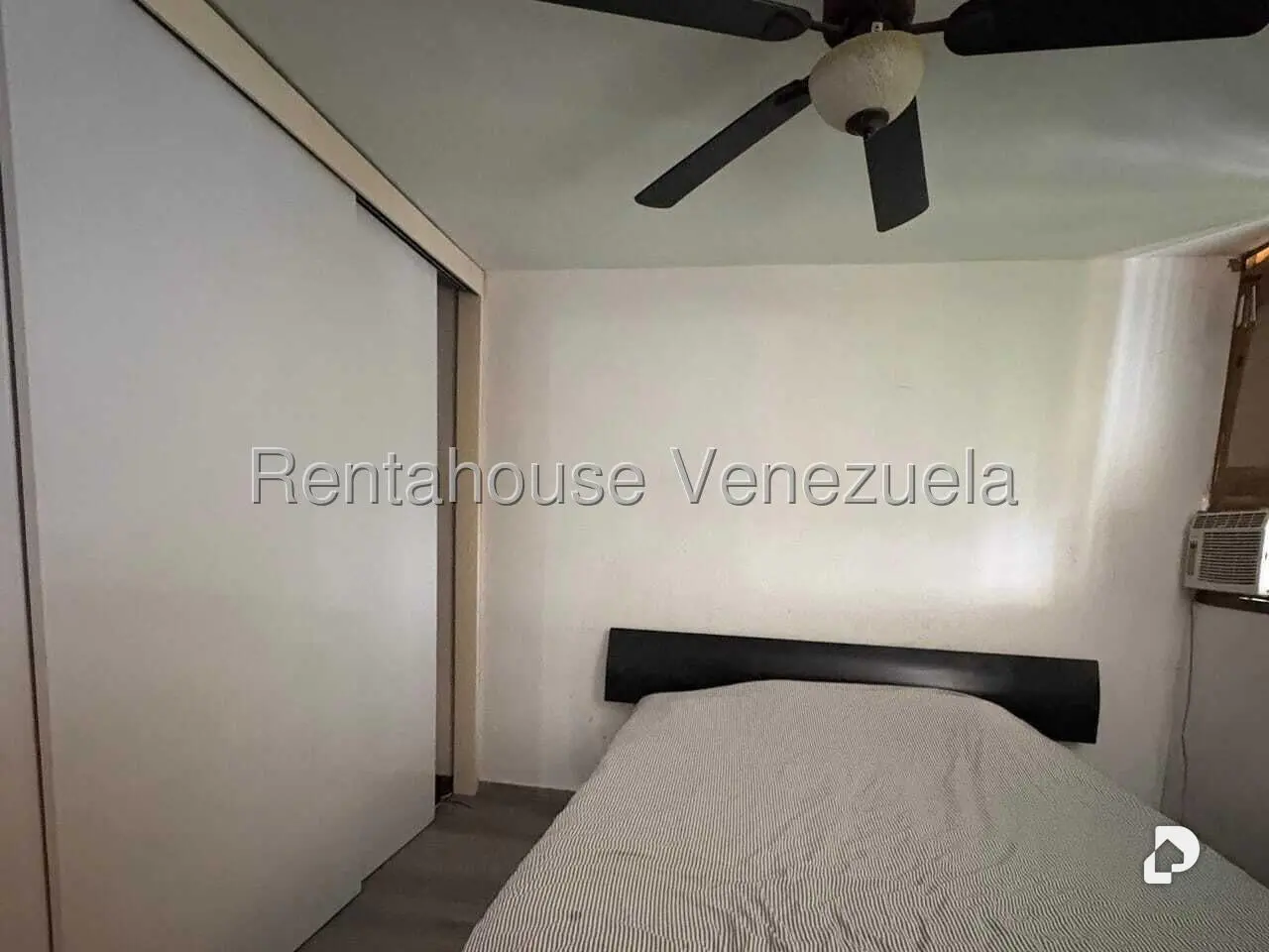Apartamento en La Bonita, Caracas – 12