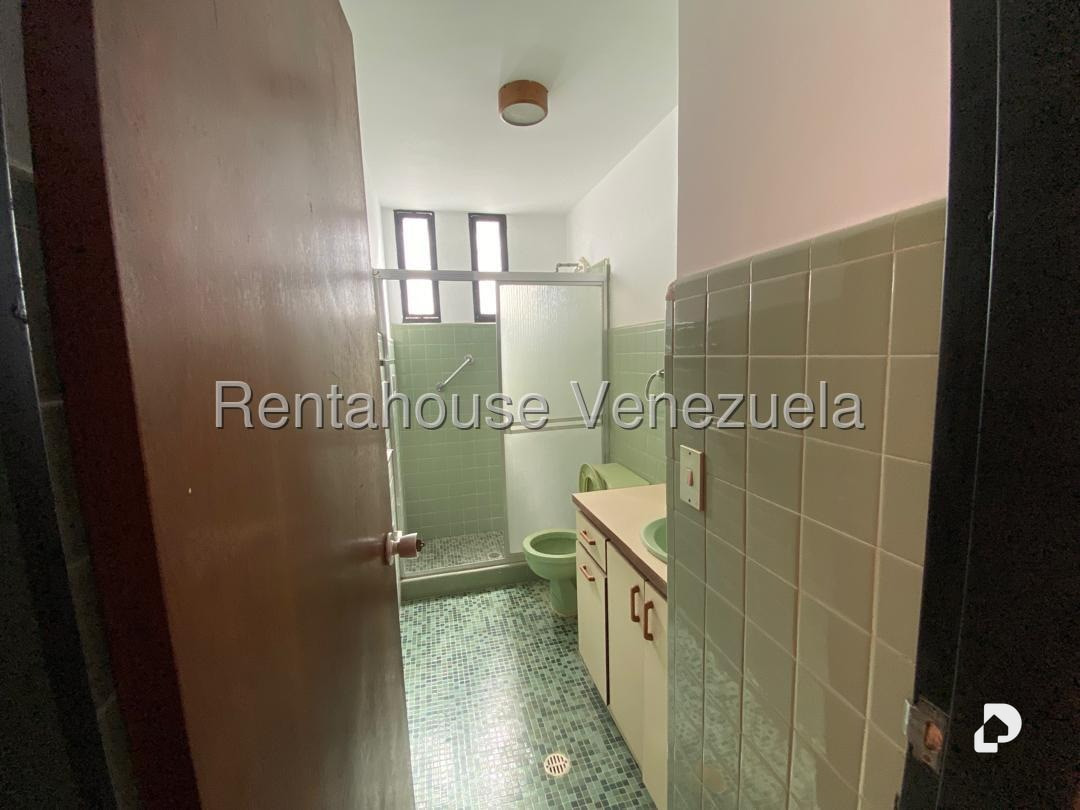 Casa en Prados Del Este, Caracas – 24
