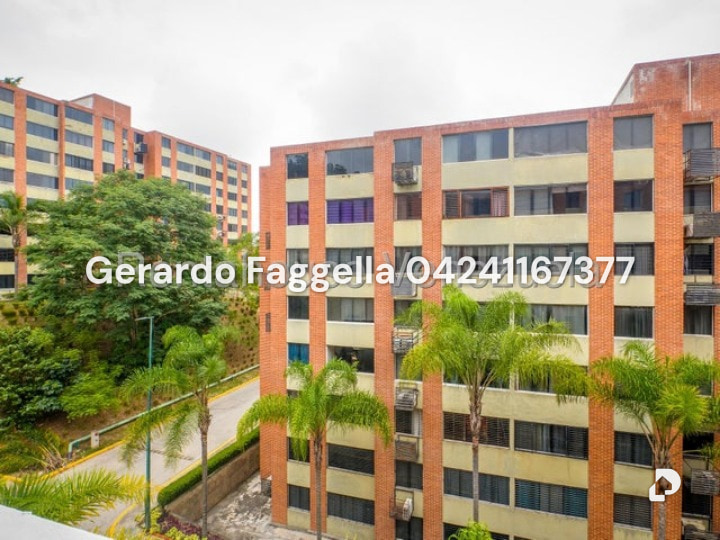Apartamento en Los Naranjos Humboldt, Caracas – 13