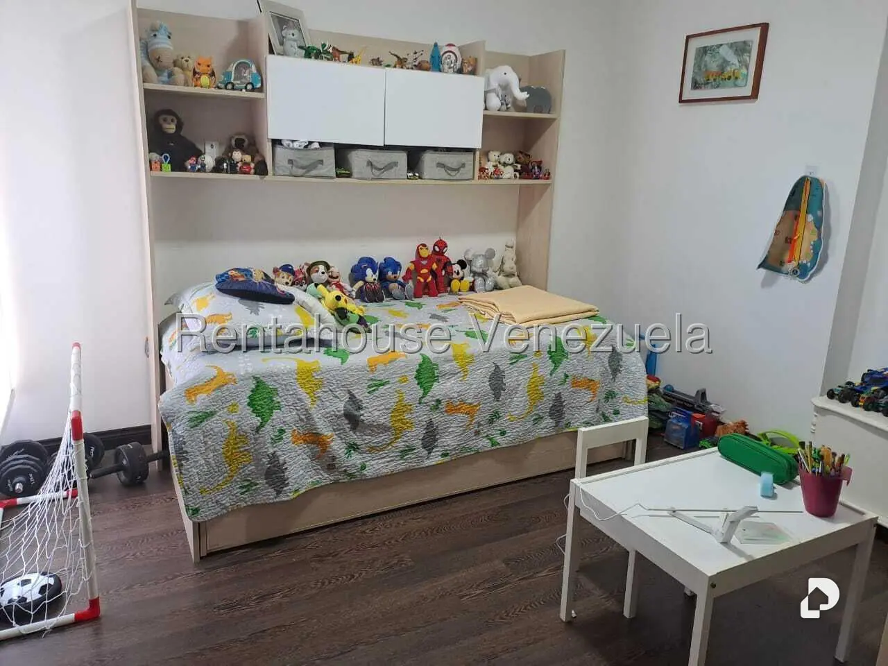 Apartamento en Oripoto, Caracas – 17