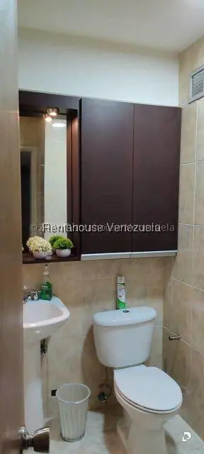 Apartamento en Oripoto, Caracas – 25