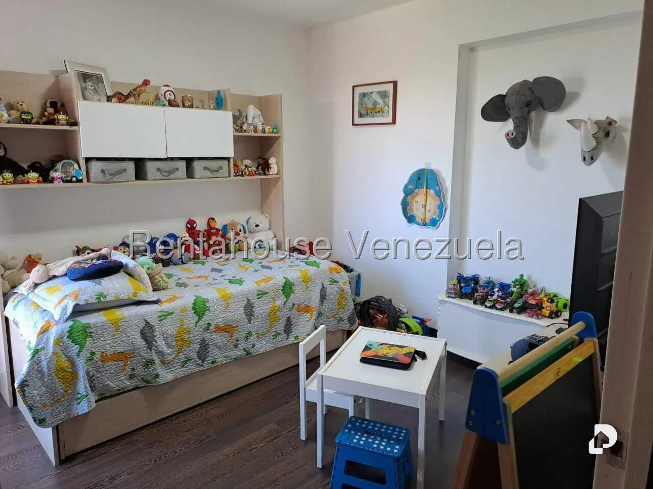 Apartamento en Oripoto, Caracas – 18
