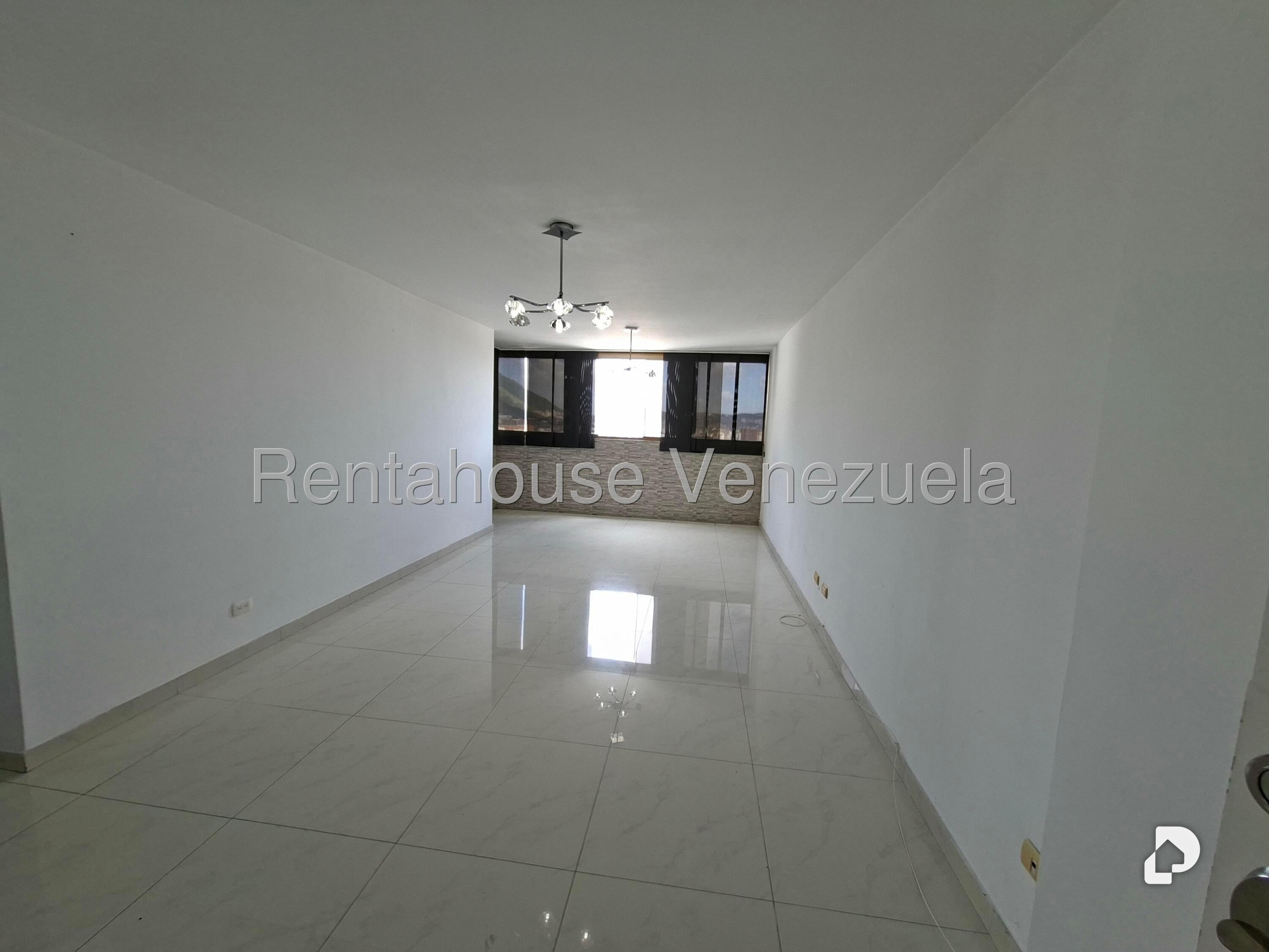 Apartamento en Los Dos Caminos, Caracas
