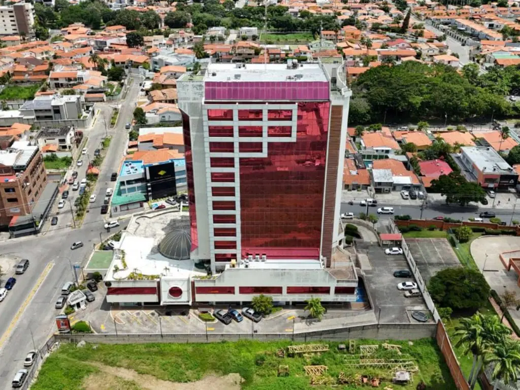 Office in Torre Milenium, Barquisimeto - 1