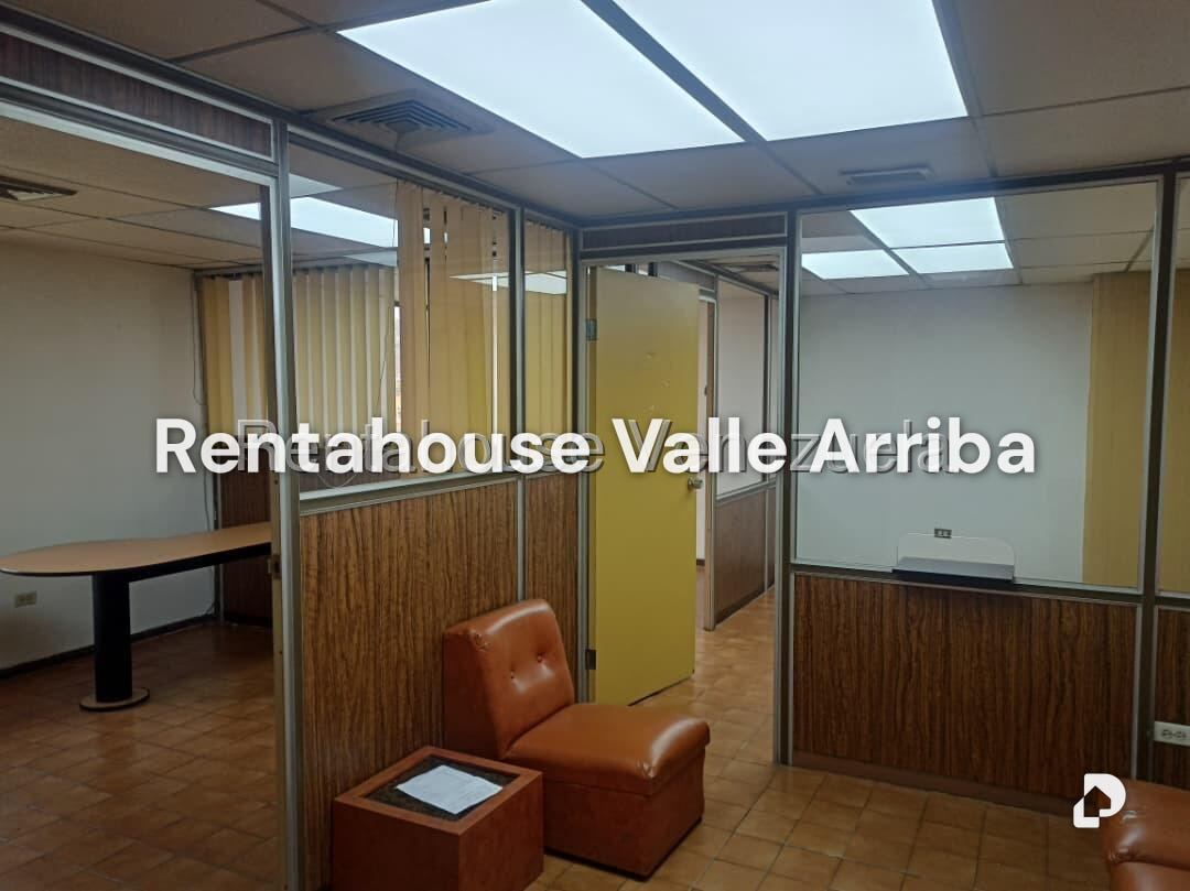 Office in La Urbina, Caracas – 8