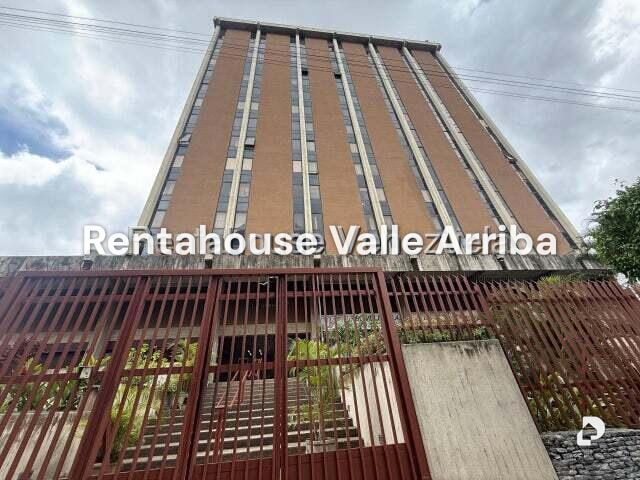 Office in La Urbina, Caracas – 17