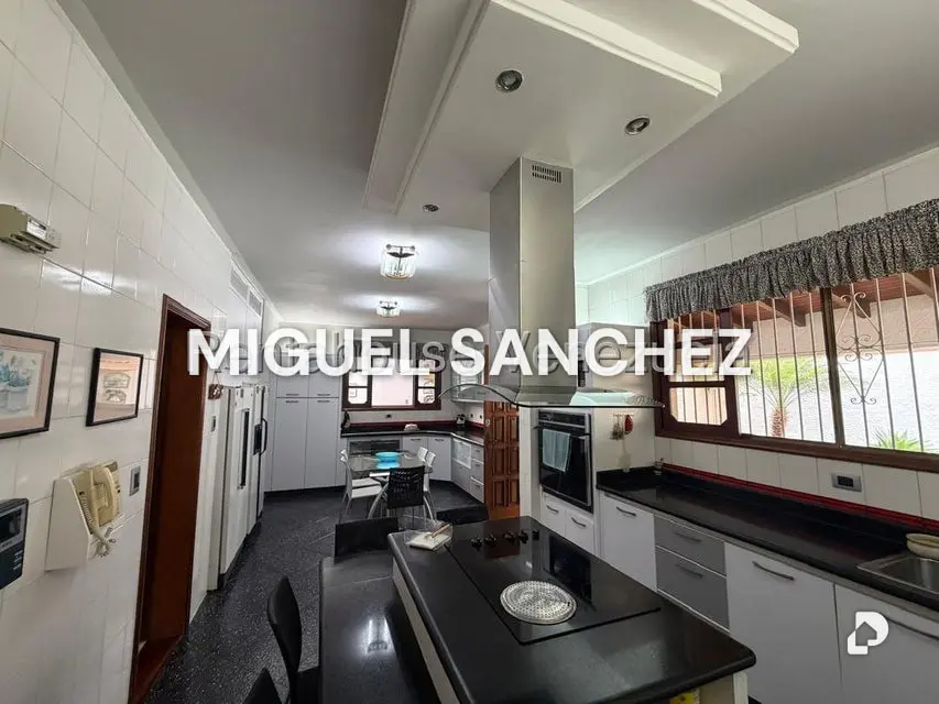 Casa en Los Samanes, Caracas – 20