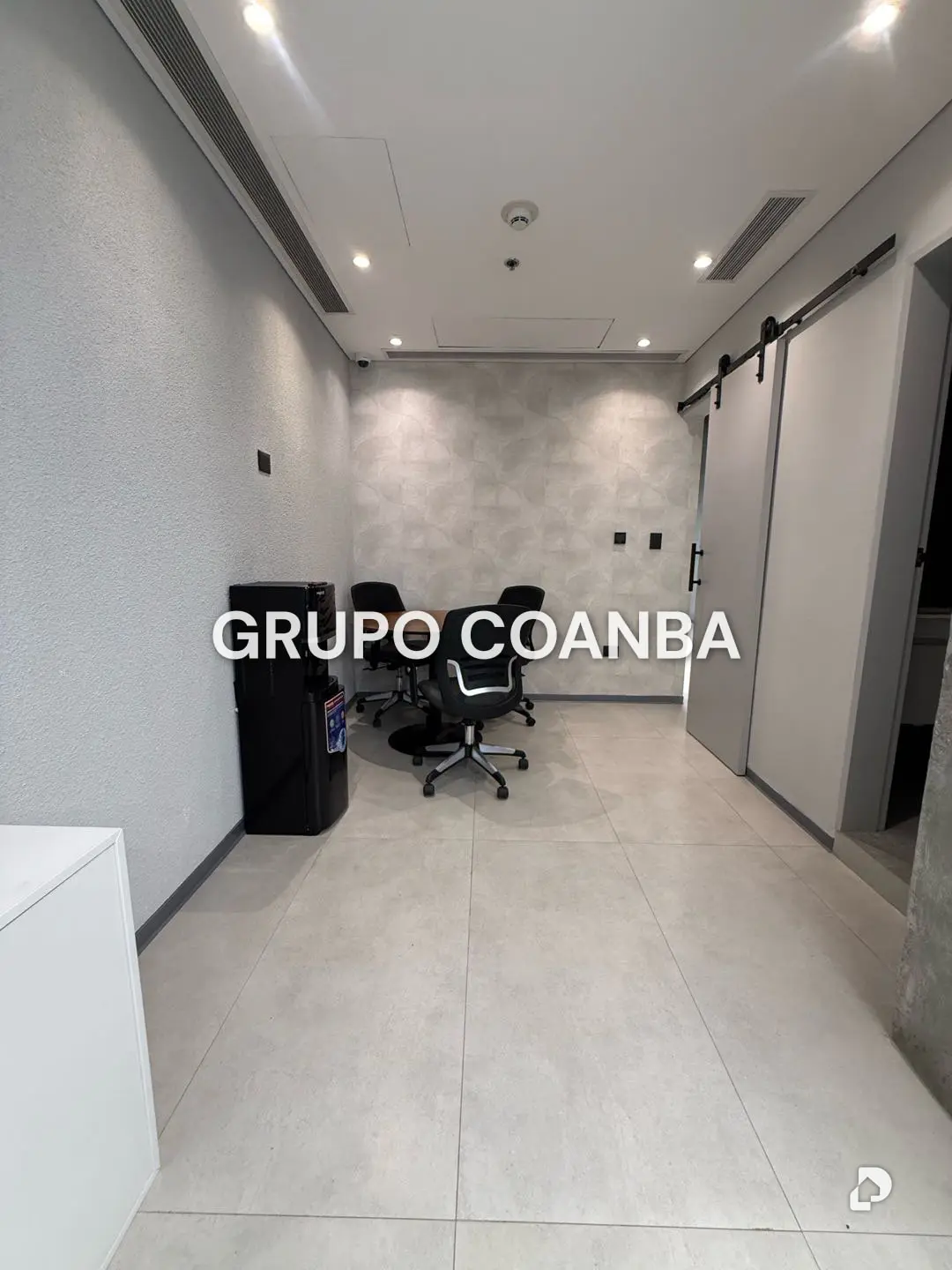 Oficina en Las Mercedes, Caracas – 11