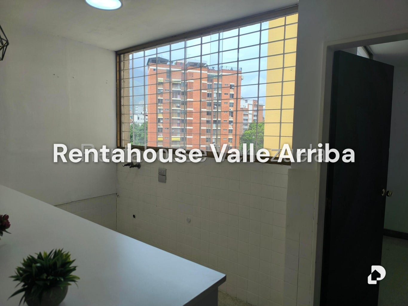 Apartamento en La Florida, Caracas – 13