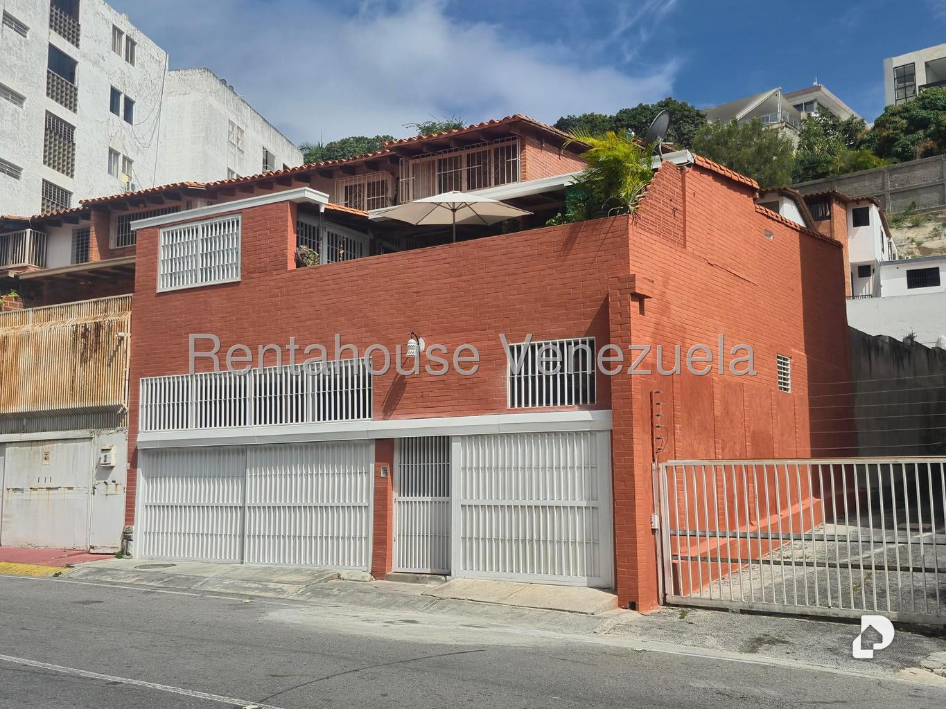 Casa en Cumbres de Curumo, Caracas – 12