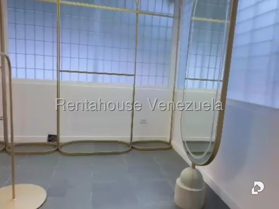 Oficina en Chuao, Caracas – 9