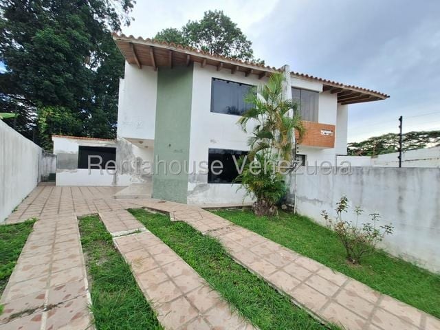 Townhouse en Parroquia Urbana San José, Valencia - 1