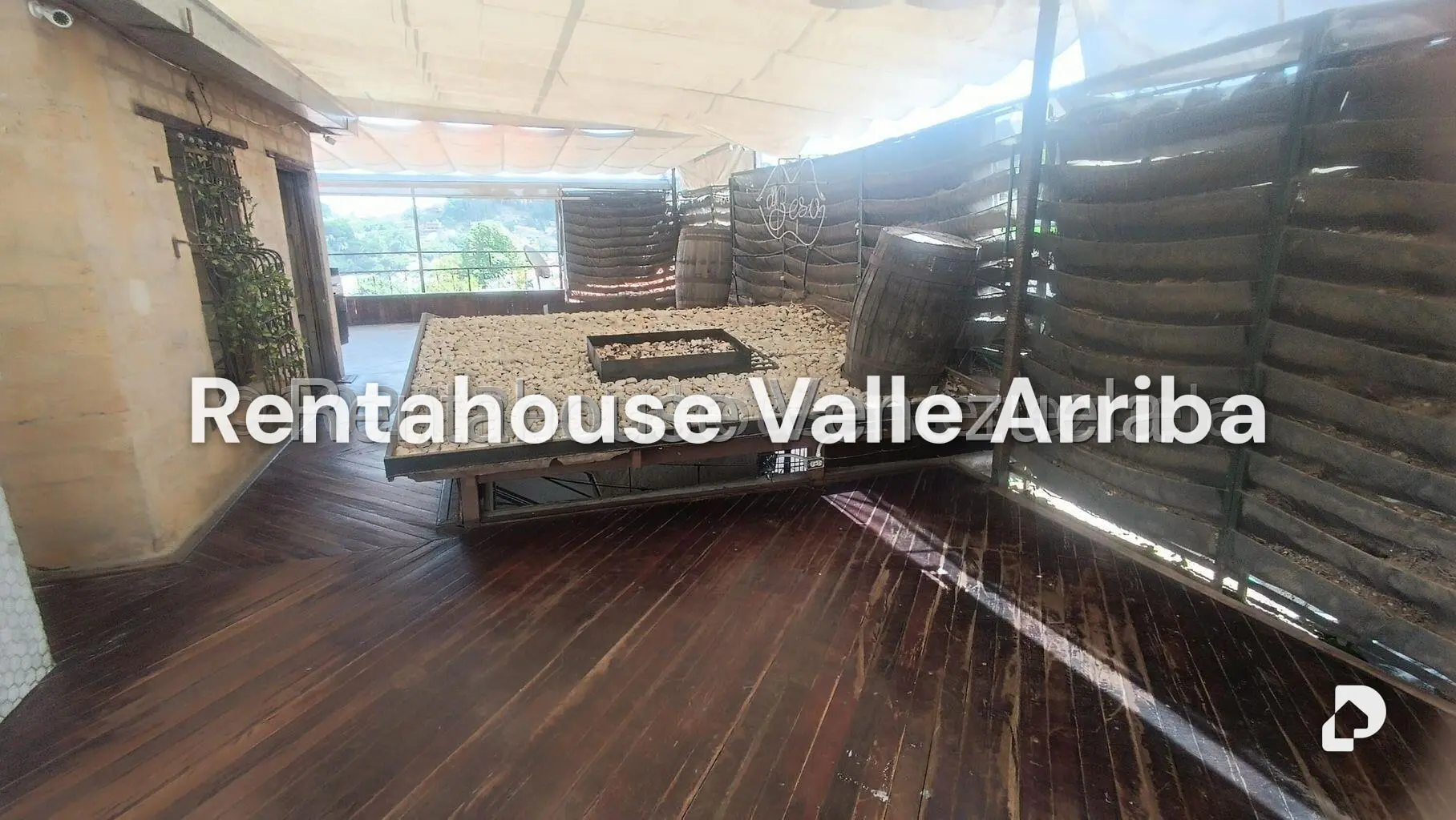 Local comercial en El Hatillo, Caracas – 19